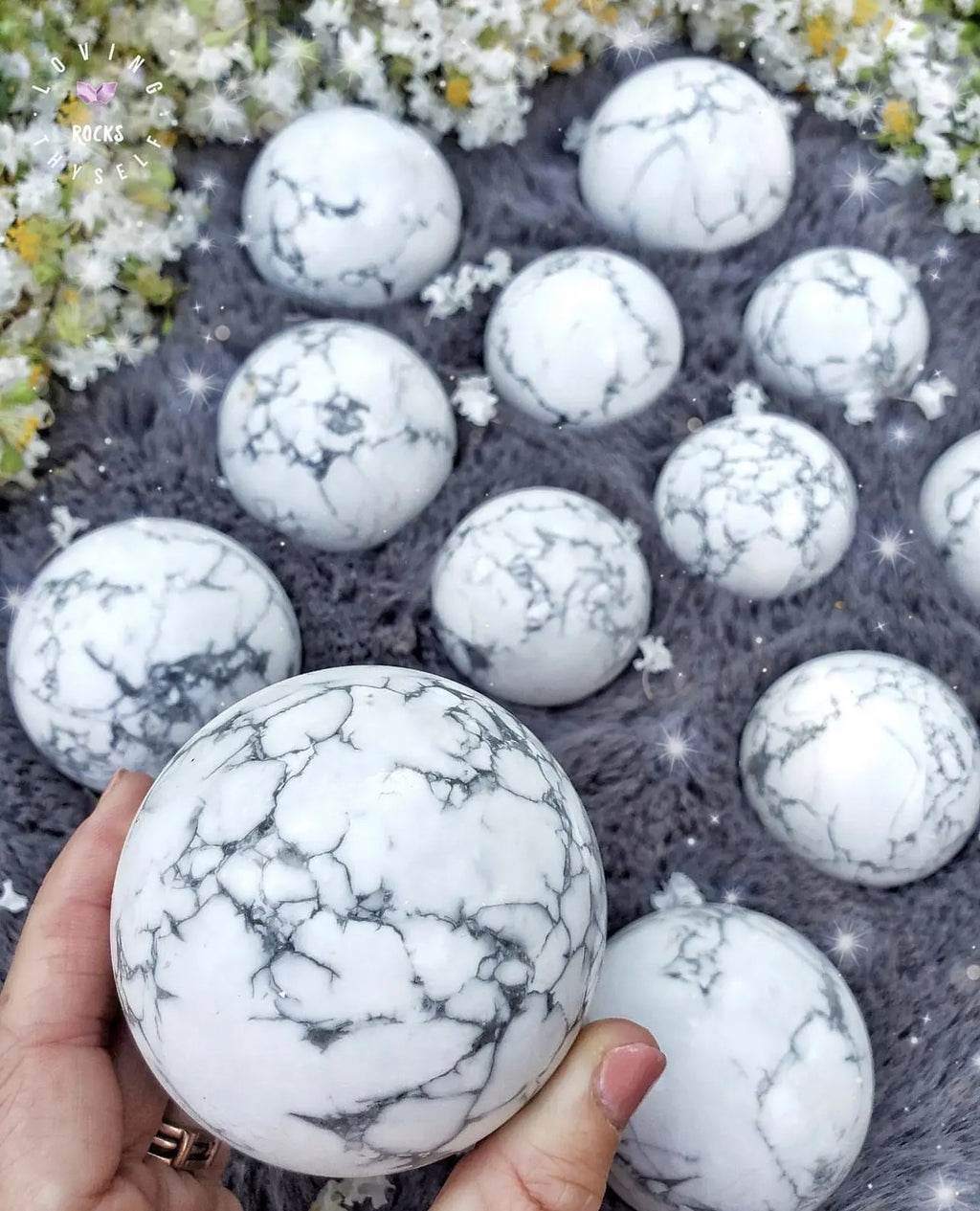 Howlite Meaning and Healing Properties – lovingthyselfrocks