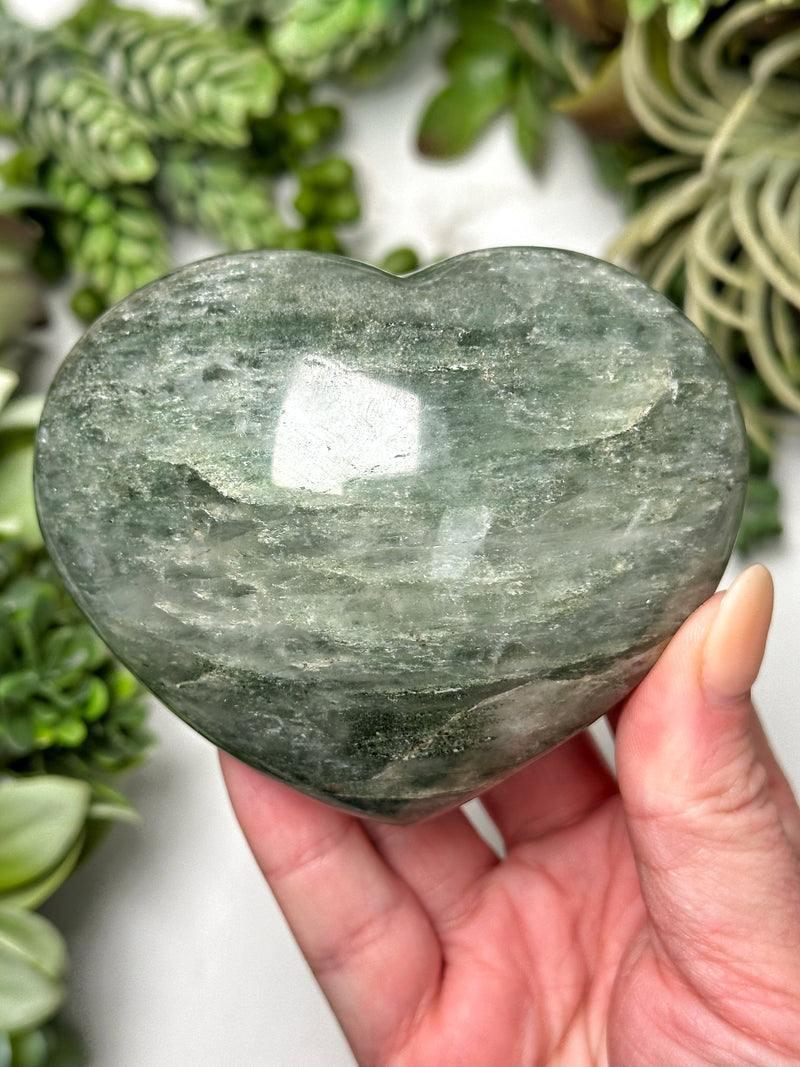 Chlorite in Quartz Heart - #7
