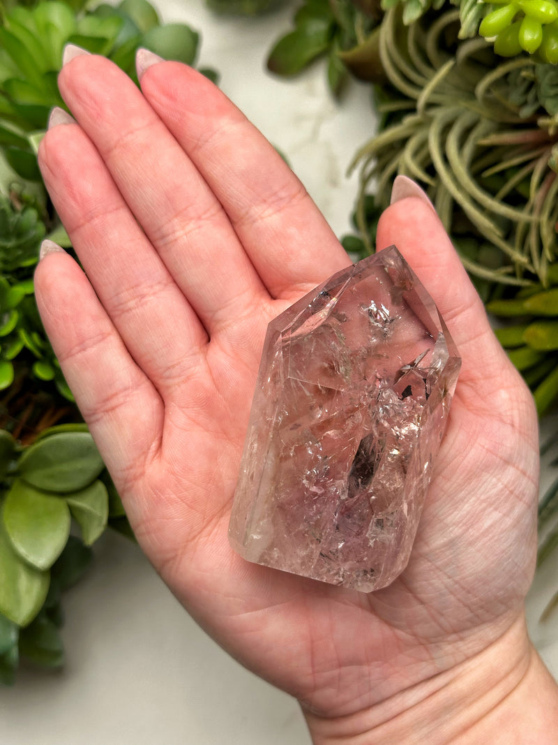 UV Reactive Amethyst Point - #13
