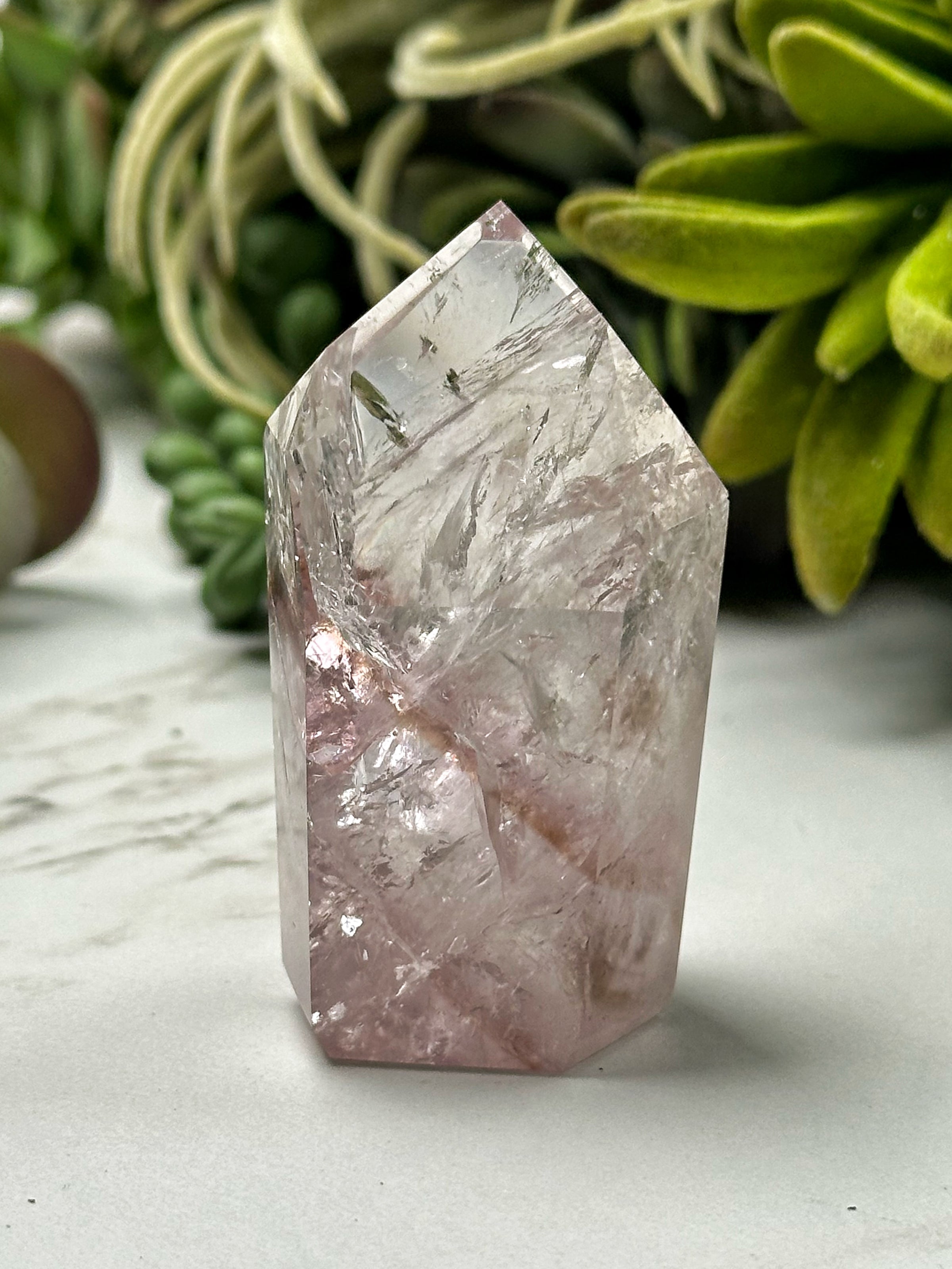 UV Reactive Amethyst Point - #15