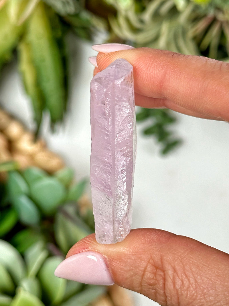 Gemmy Raw Kunzite - #1