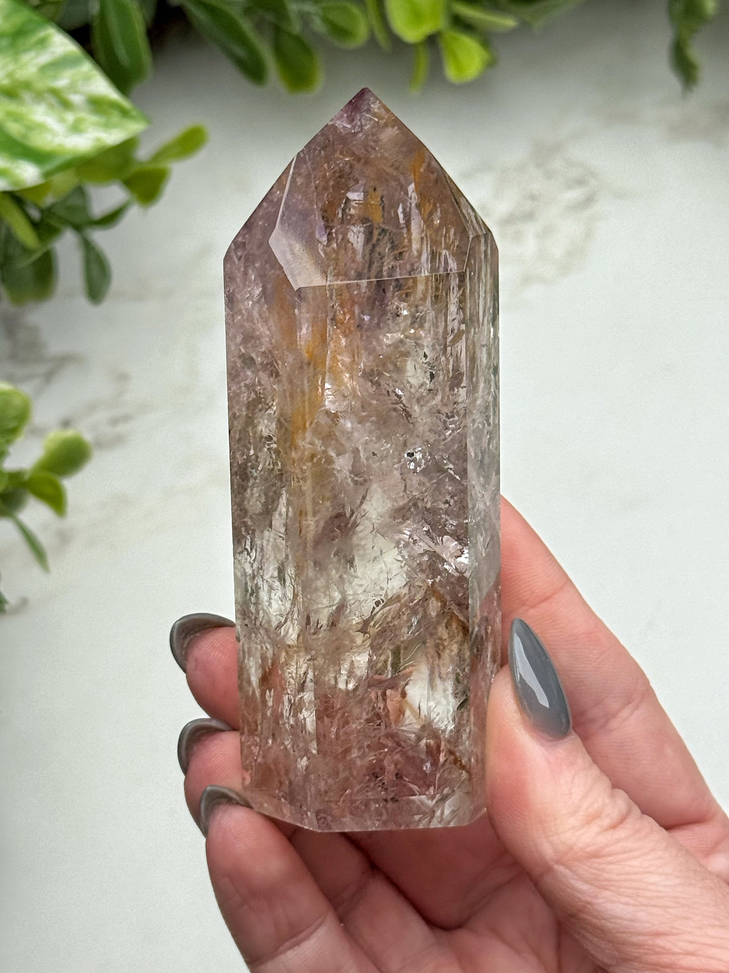 UV Reactive Amethyst Point - #4