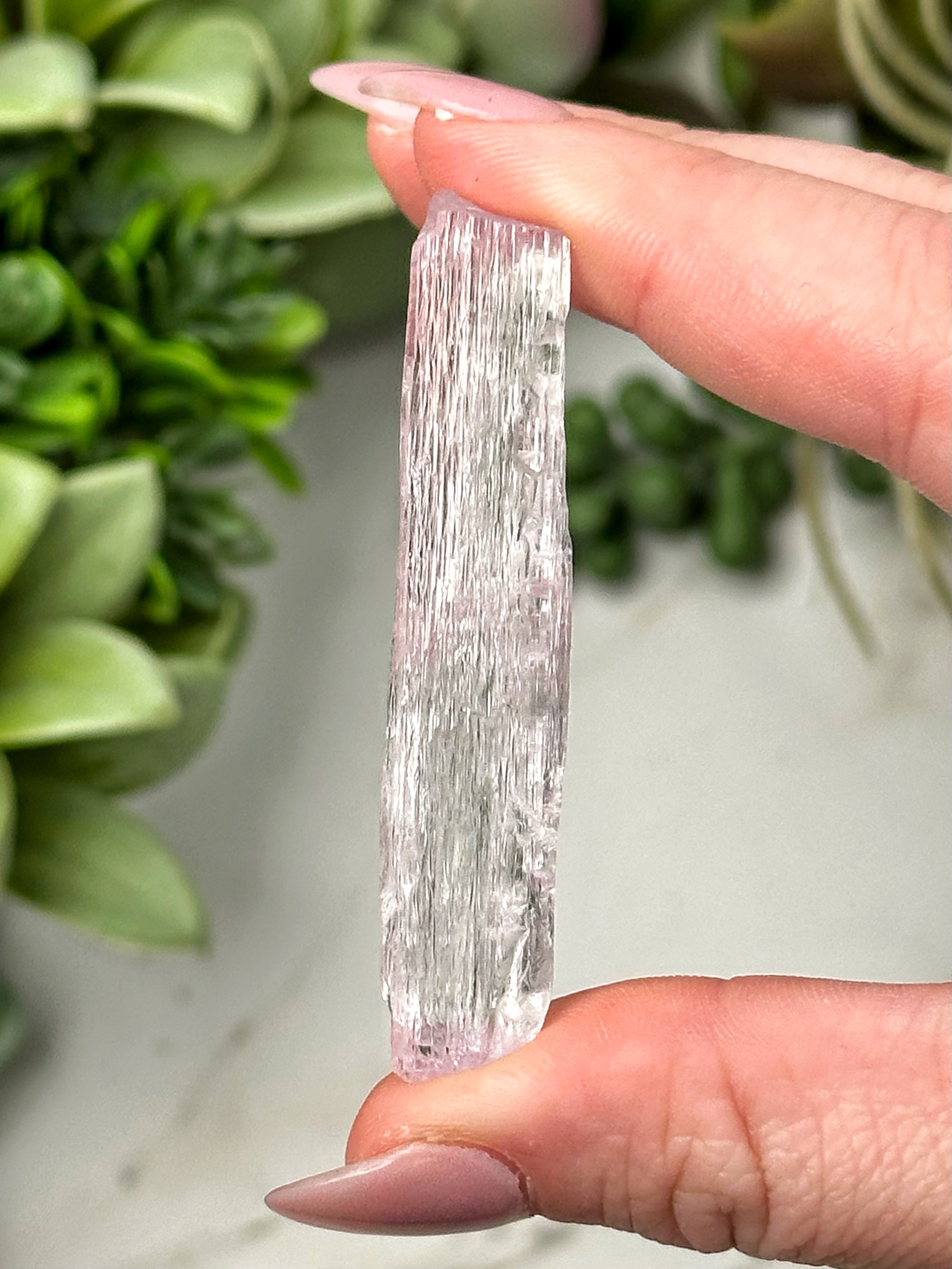 Gemmy Raw Kunzite - #5