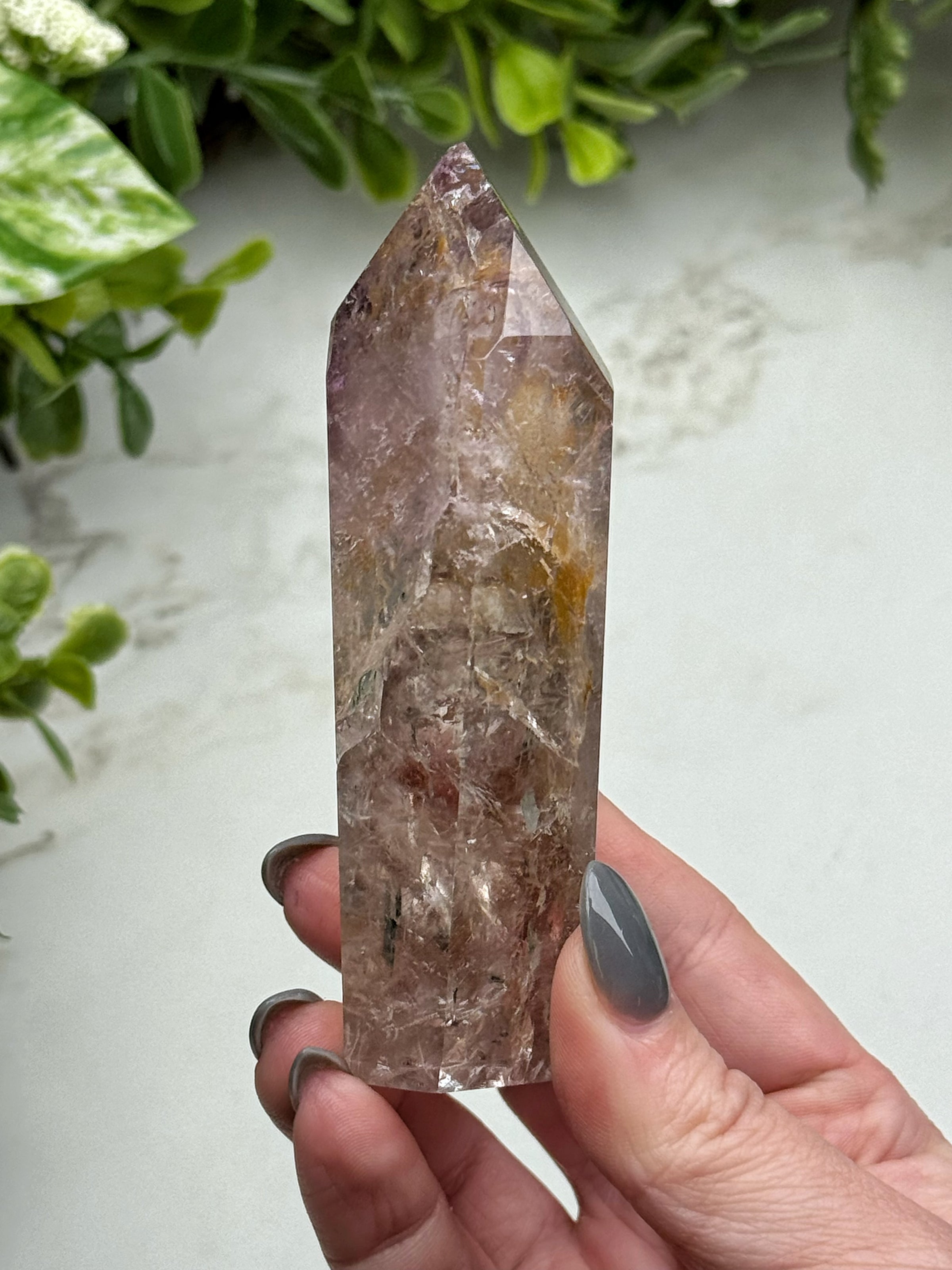 UV Reactive Amethyst Point - #4