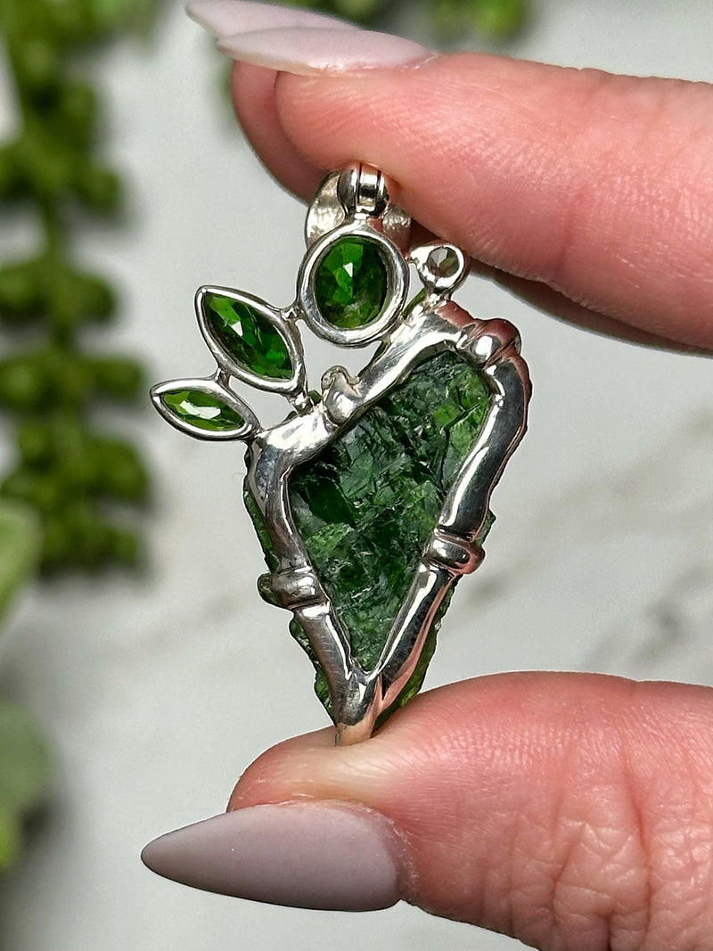 Chrome Diopside Pendant - #1