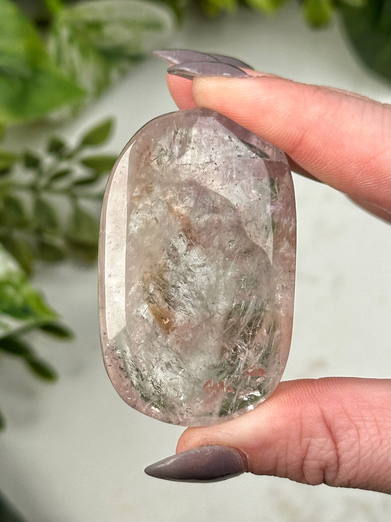 UV Reactive Amethyst Palmstone - #2