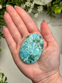 Shattuckite Dioptase Calcite Palmstone - #17