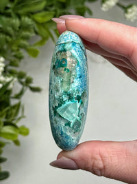 Shattuckite Dioptase Calcite Palmstone - #16