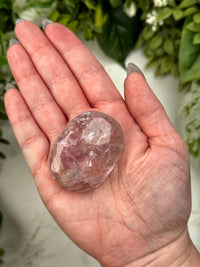 UV Reactive Amethyst Palmstone - #3