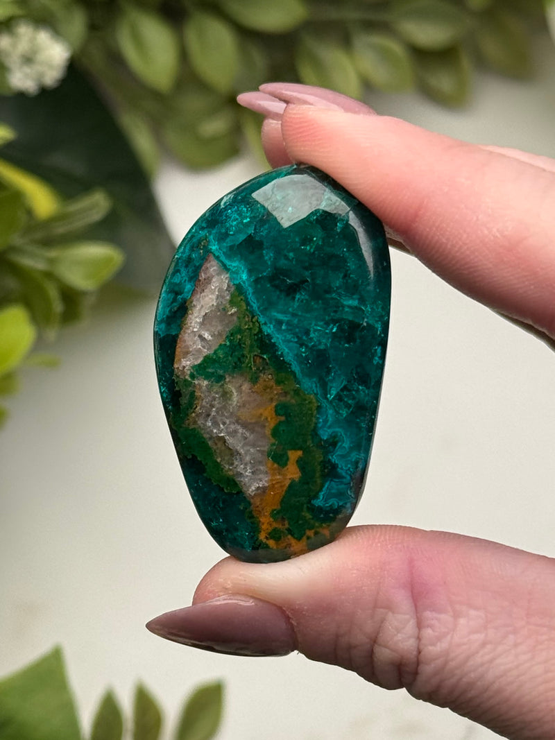 Dioptase Palmstone - #9