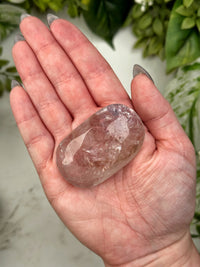 UV Reactive Amethyst Palmstone - #2