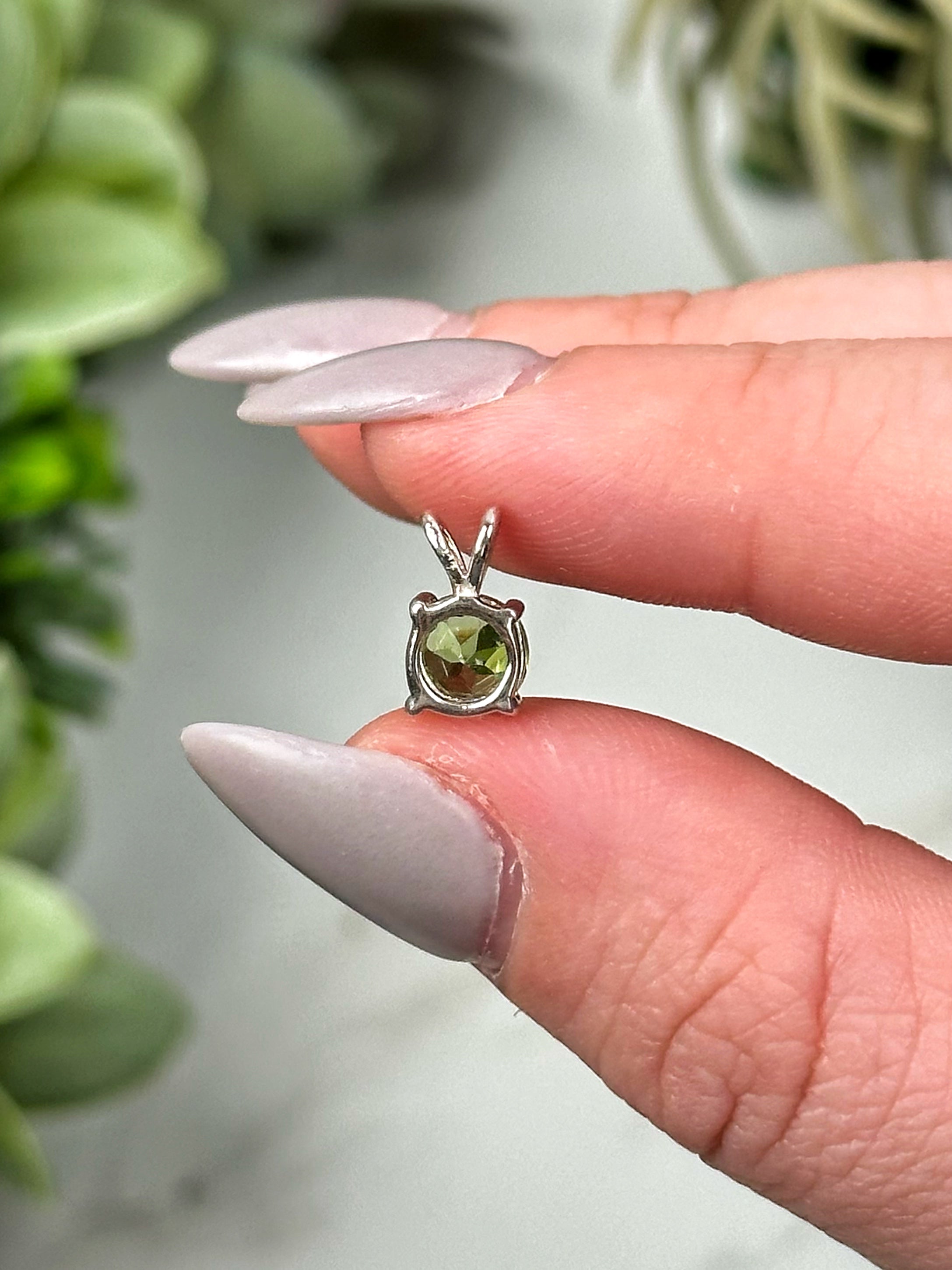 Peridot Pendant -#8