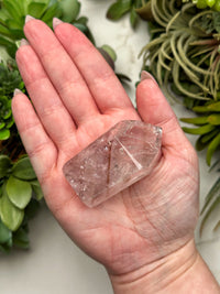 UV Reactive Amethyst Point - #15