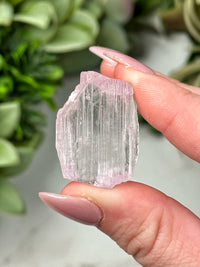 Gemmy Raw Kunzite - #7