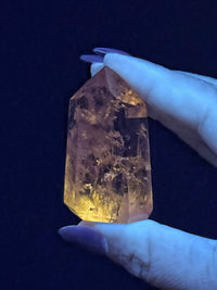 UV Reactive Amethyst Point - #5