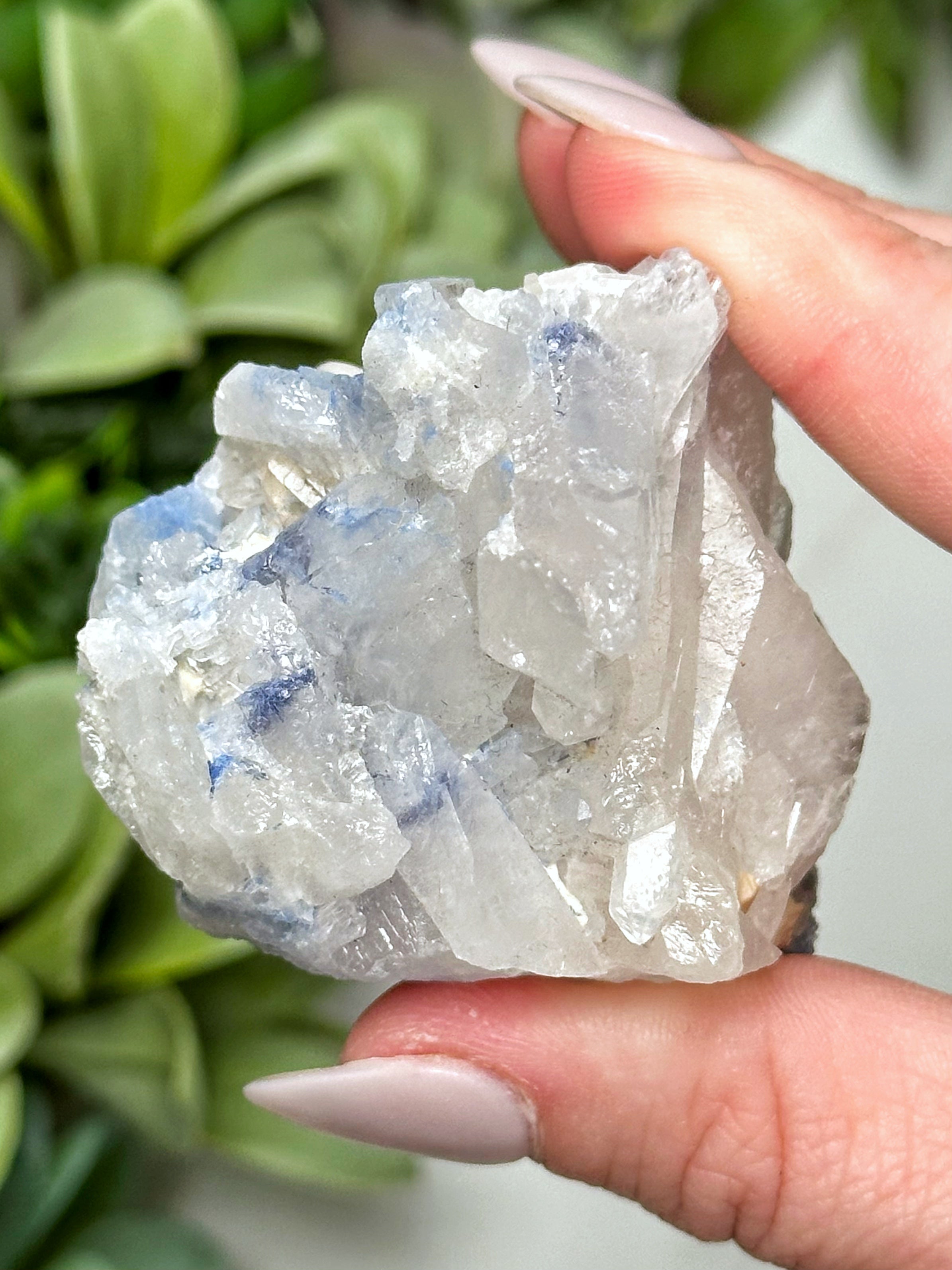 Dumortierite in Quartz - #8