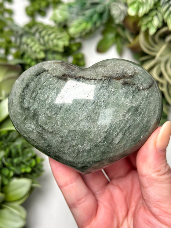 Chlorite in Quartz Heart - #8