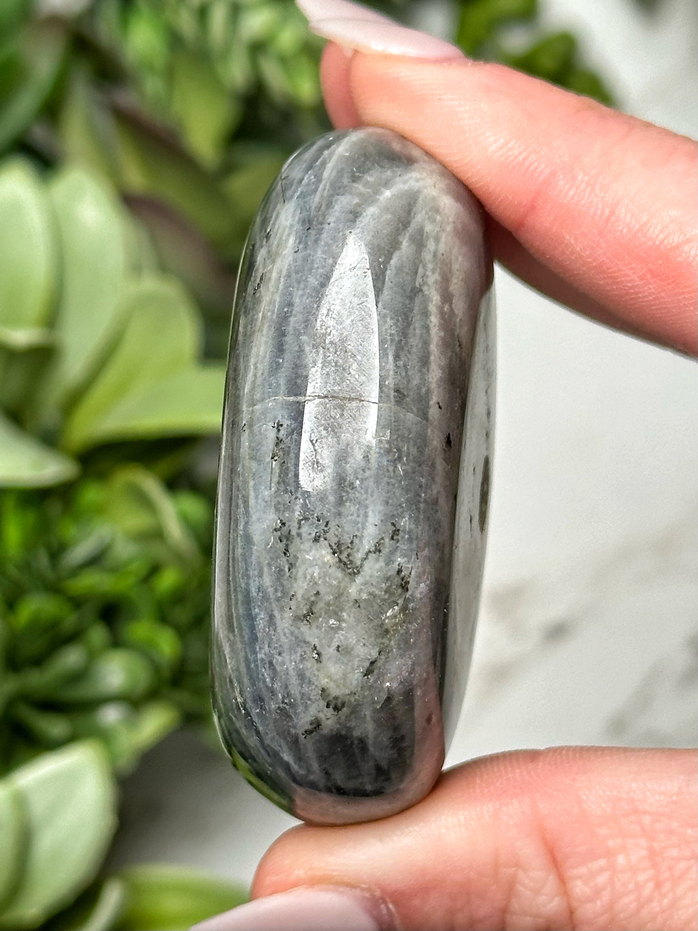 Labradorite Palmstone - #15