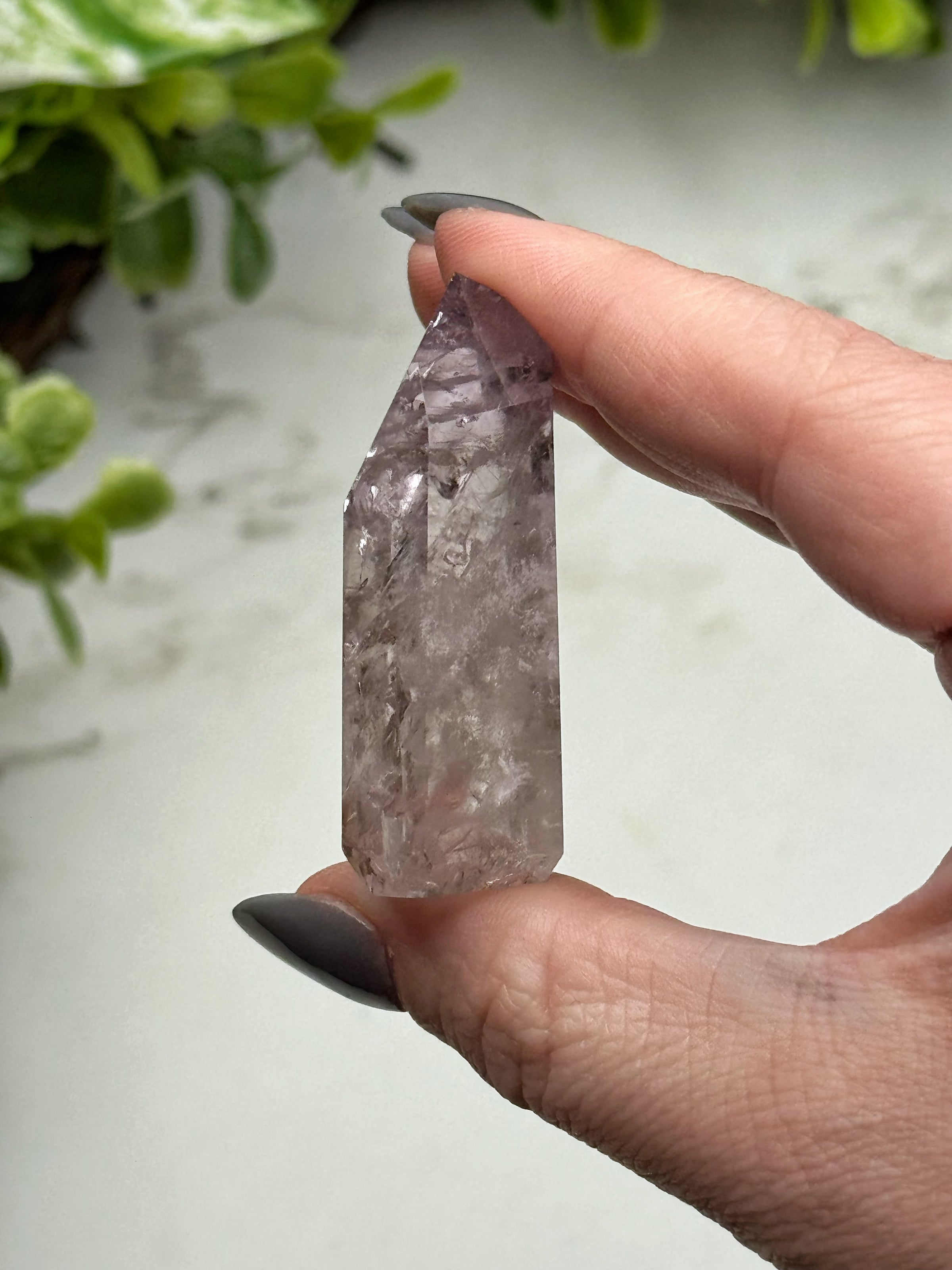 UV Reactive Amethyst Point - #5