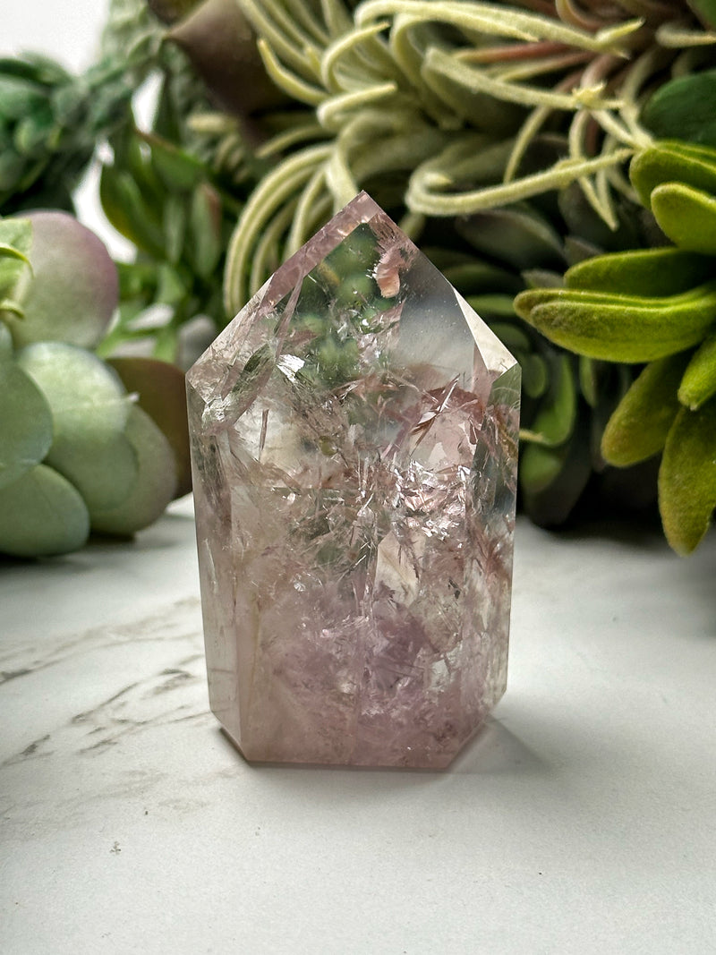 UV Reactive Amethyst Point - #13